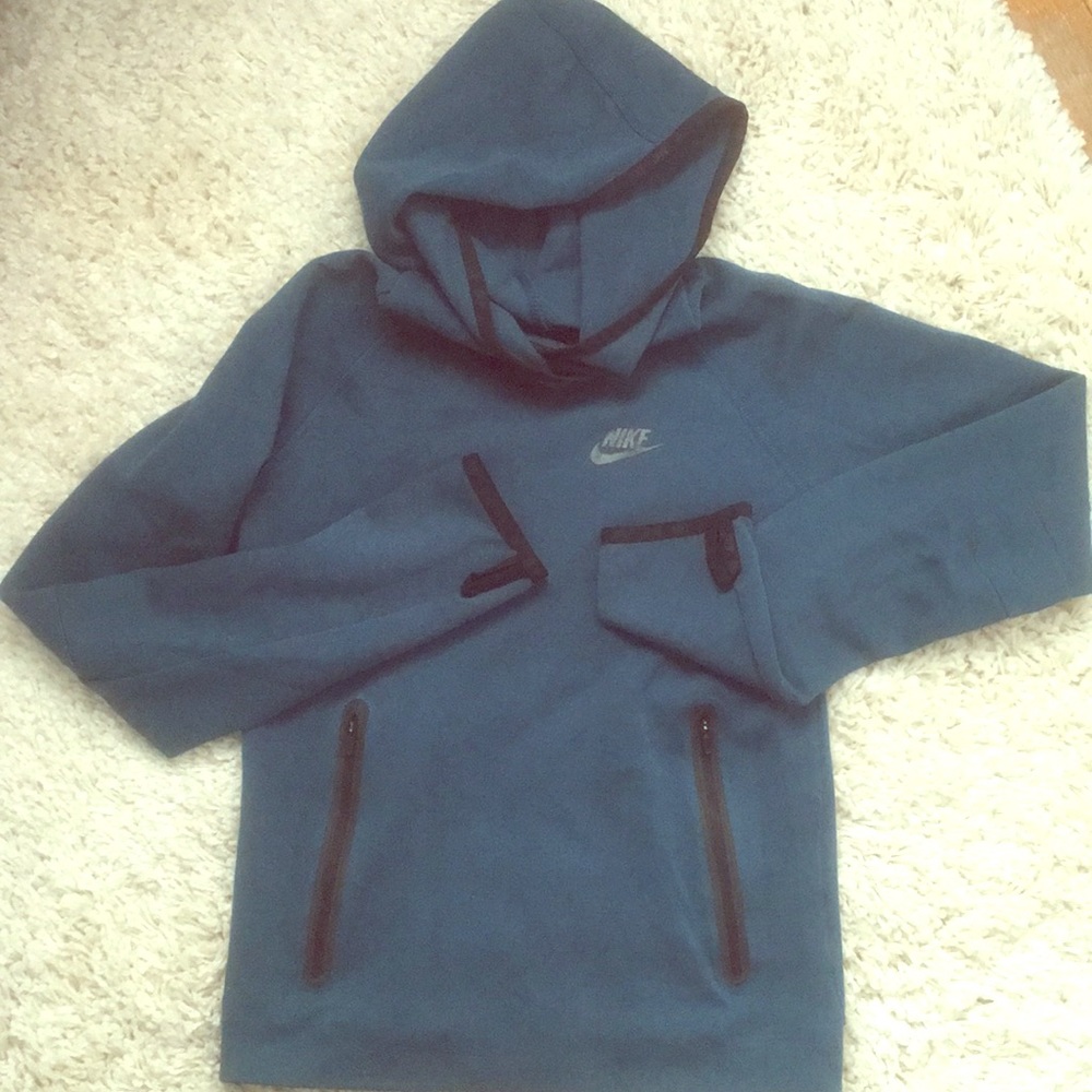 Nike pullover hoodie